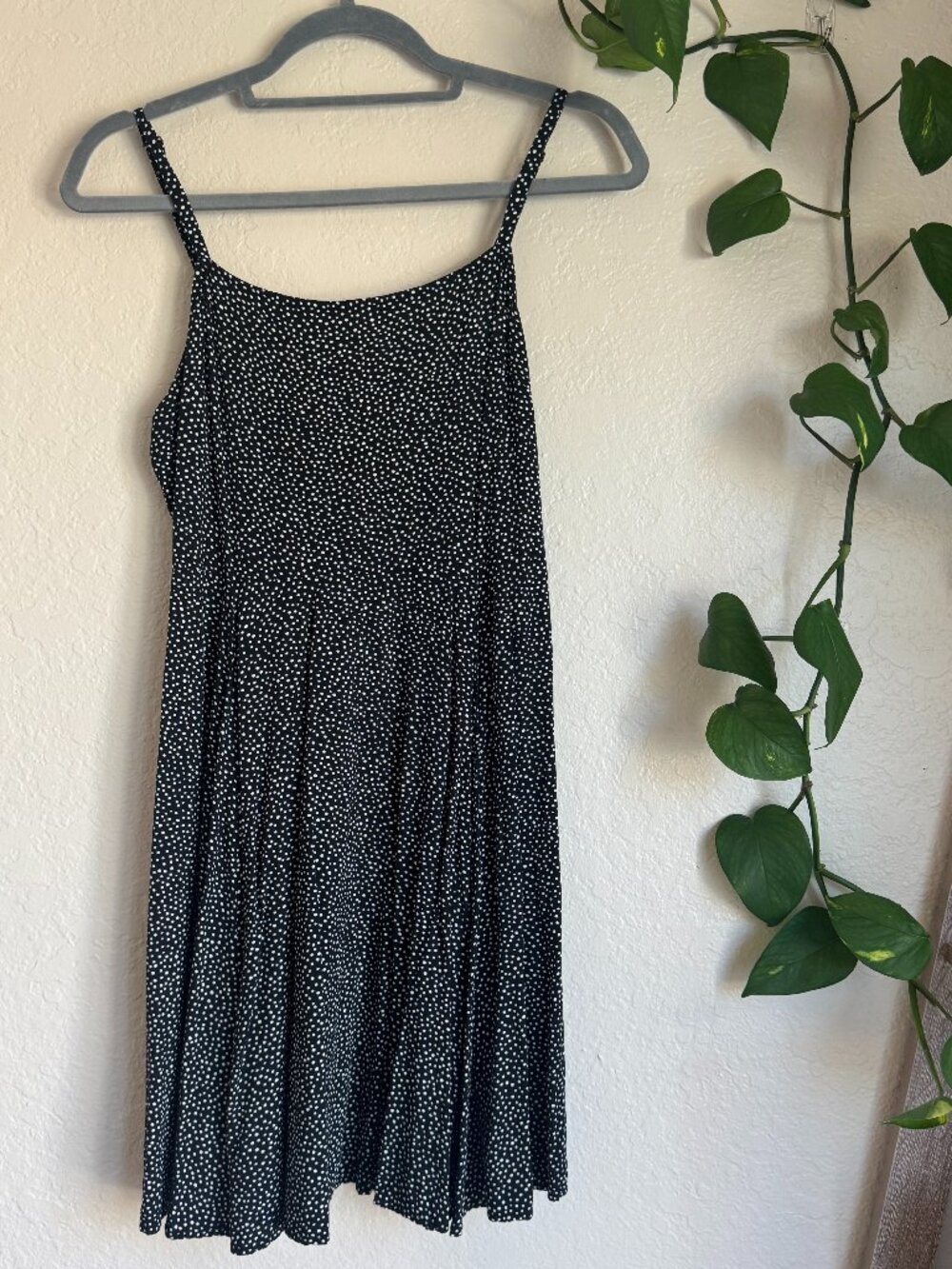 GAP Black White Polka Dot Midi Dress Adjustable Straps Women’s Medium